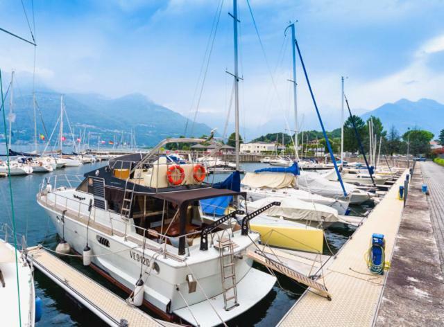 Boat&breakfast Cheyenne Ботель *